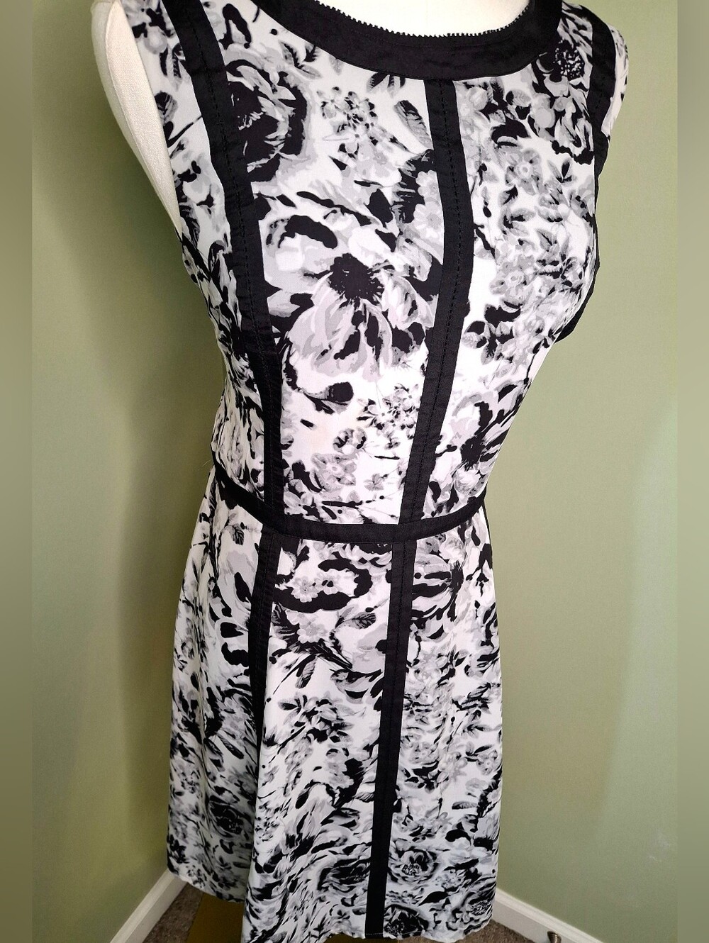 Talbots Black White Floral Fit & Flare Dress 8